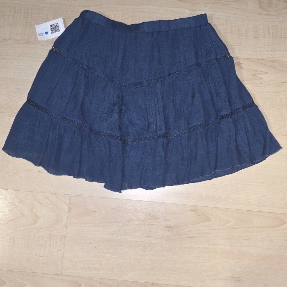 NWT Baevely Elegant Blue Skirt Size: Small